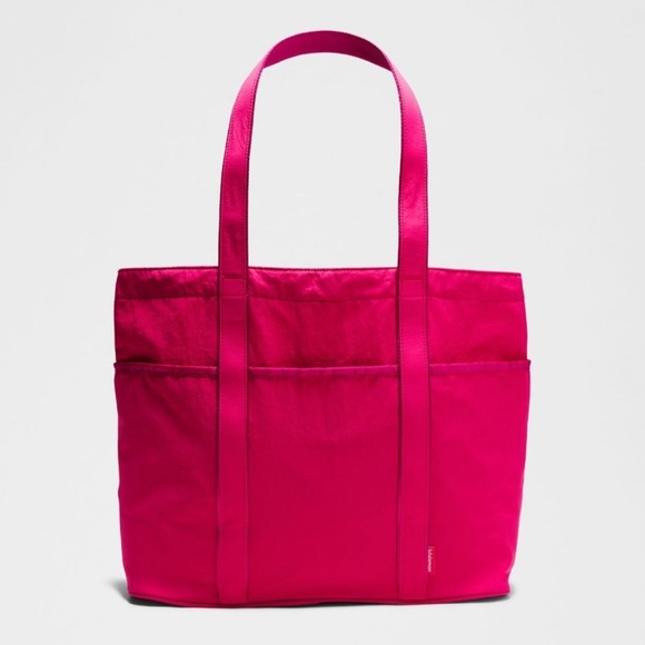 Lululemon Daily Multi-Pocket Tote Bag 20L - Picture 2 of 6
